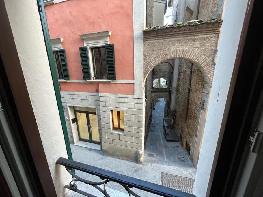 Apartament A Due Passi Da Piazza Grande Montepulciano Zewnętrze zdjęcie