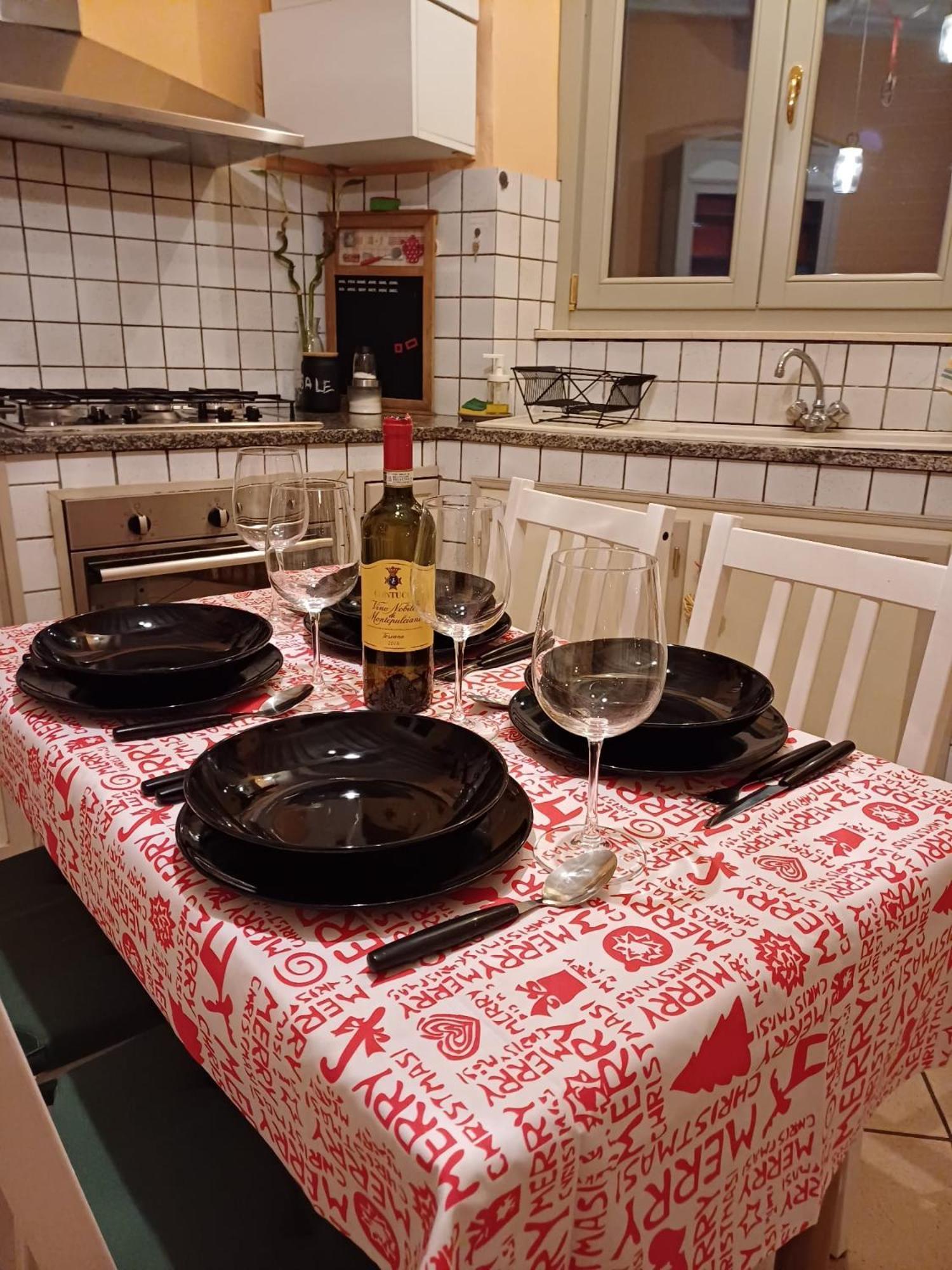 Apartament A Due Passi Da Piazza Grande Montepulciano Zewnętrze zdjęcie
